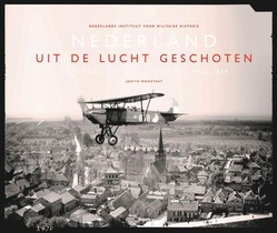 Nederland uit de lucht geschoten voorzijde