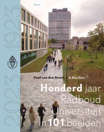 Honderd jaar Radboud Universiteit in 101 beelden voorzijde