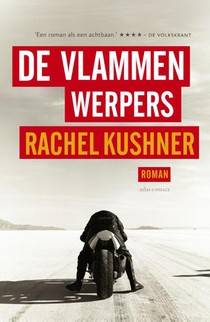 De vlammenwerpers voorzijde