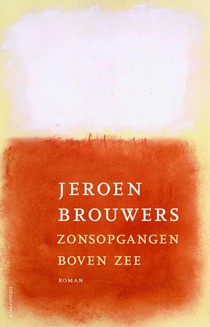 Zonsopgangen boven zee voorzijde