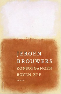 Zonsopgangen boven zee voorzijde
