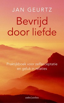 Bevrijd door liefde voorzijde