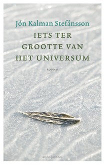 Iets ter grootte van het universum voorzijde