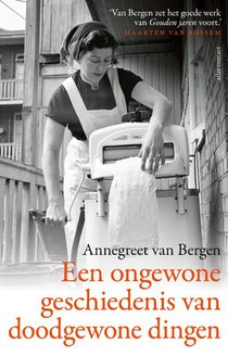 Een ongewone geschiedenis van doodgewone dingen voorzijde