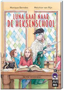 Luna gaat naar de heksenschool voorzijde