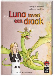 Luna tovert een draak voorzijde