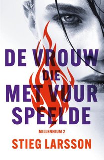 De vrouw die met vuur speelde voorzijde