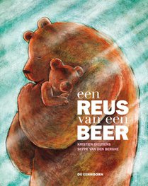 Een reus van een beer voorzijde