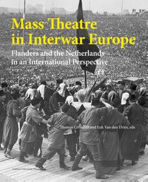 Mass theatre in interwar Europe voorzijde