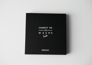 Correct me - I'm wrong voorzijde