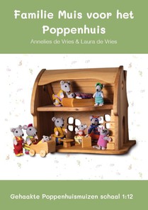 Familie Muis voor het Poppenhuis voorzijde