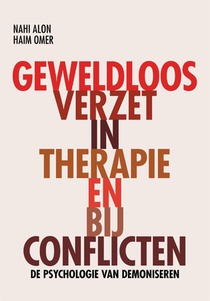 Geweldloos verzet in therapie en bij conflicten voorzijde