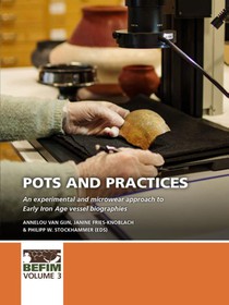 Pots and practices voorzijde