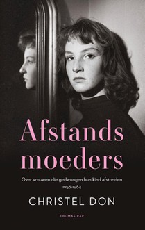 Afstandsmoeders voorzijde