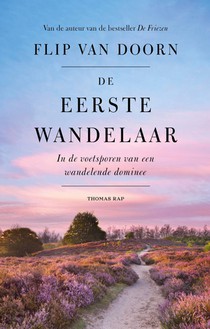 De eerste wandelaar voorzijde