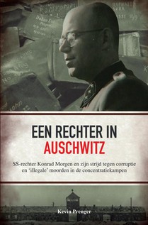 Een rechter in Auschwitz voorzijde