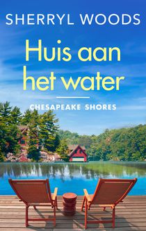 Huis aan het water voorzijde