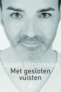 Met gesloten vuisten