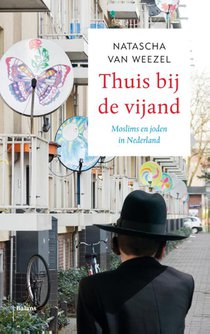 Thuis bij de vijand voorzijde