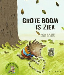 Grote boom is ziek voorzijde