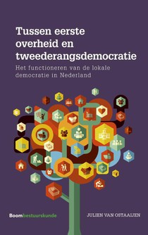 Tussen eerste overheid en tweederangsdemocratie voorzijde