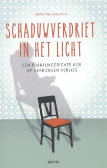 Schaduwverdriet in het licht voorzijde