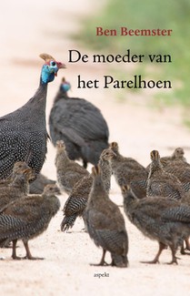 De moeder van het parelhoen