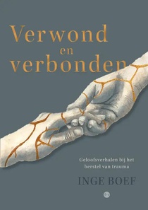 Verwond en verbonden voorzijde