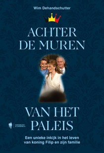 Achter de muren van het paleis voorzijde