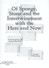 Of sponge, stone and the intertwinement with the here and now voorzijde