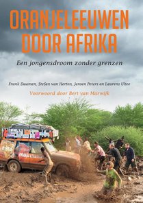 Oranjeleeuwen door Afrika voorzijde