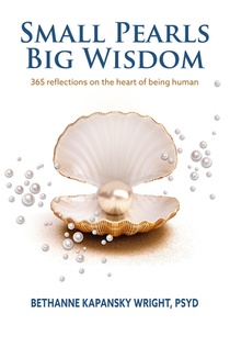 Small Pearls Big Wisdom voorzijde
