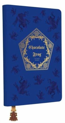 Harry Potter: Chocolate Frog Journal with Ribbon Charm voorzijde